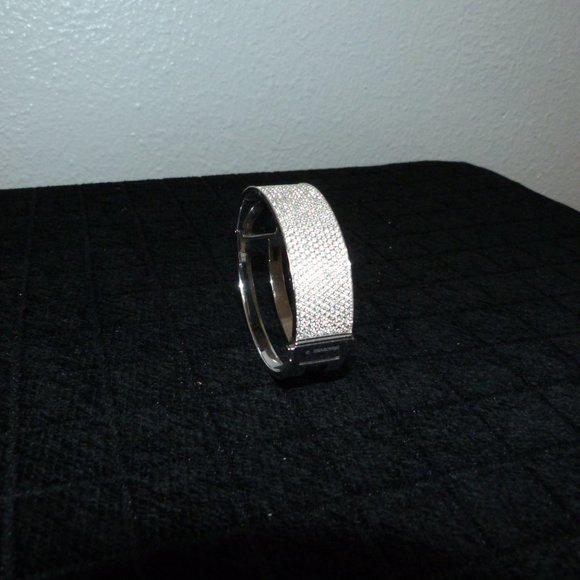 Swarovski Crystal INTERVALLE Wide Bangle Bracelet Size M - Picture 3 of 5